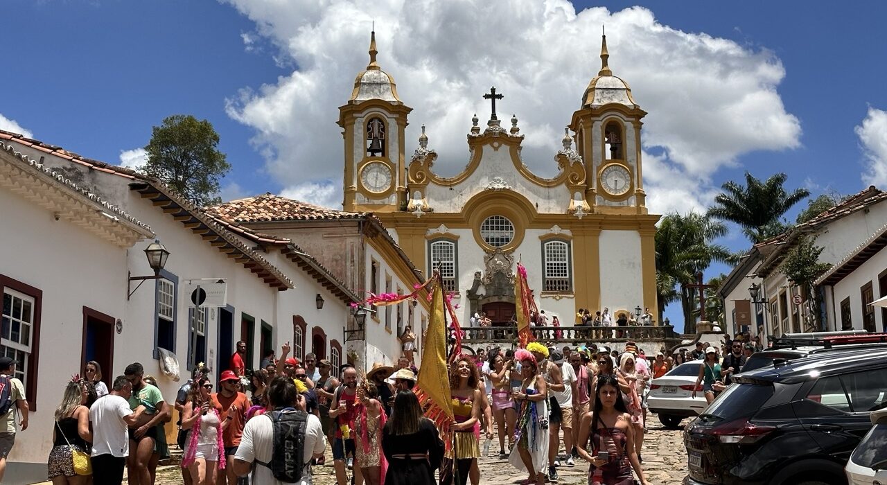 Governo de Minas abre