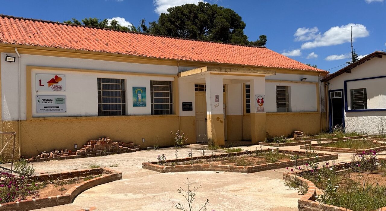 Abrigo Tiradentes vai vender