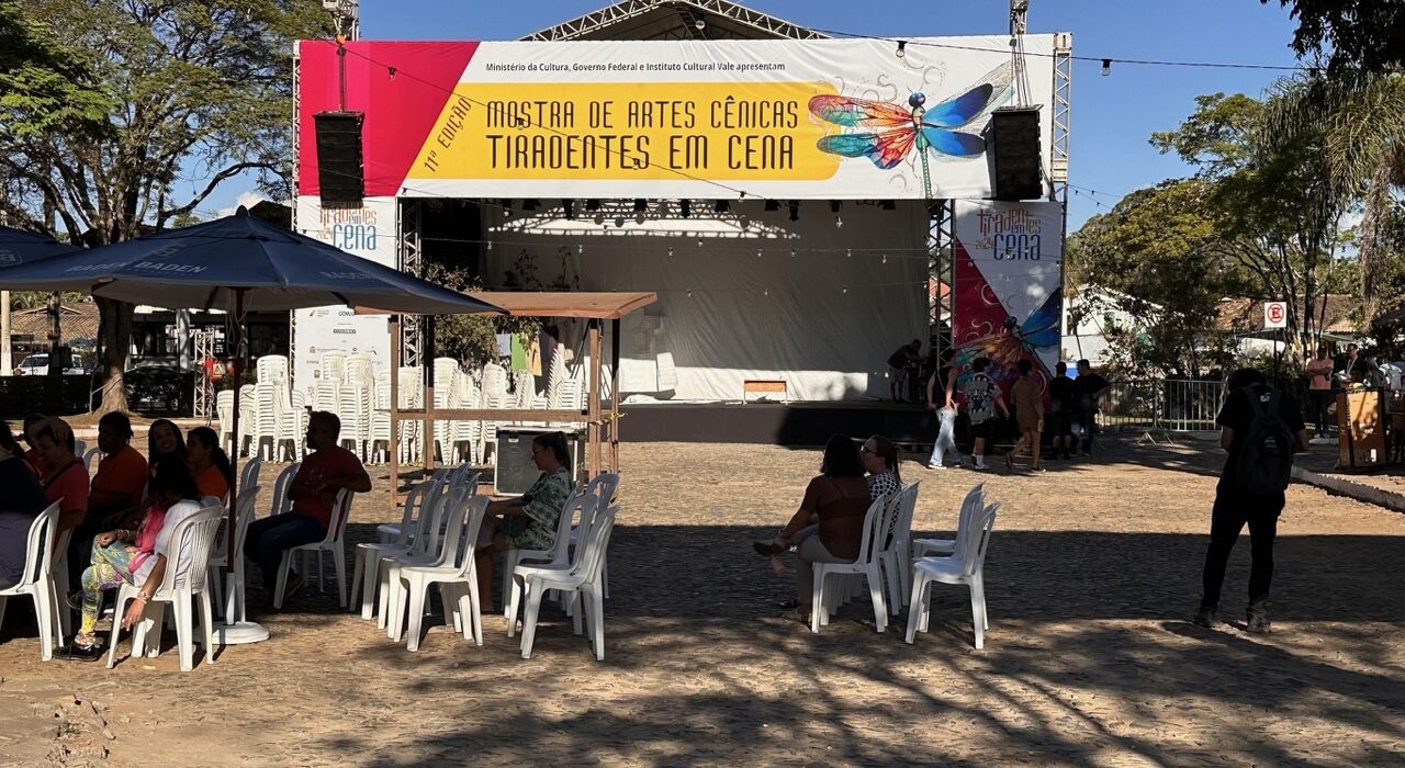Tiradentes em Cena tem