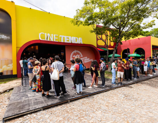 Mostra Olhos Livres começa